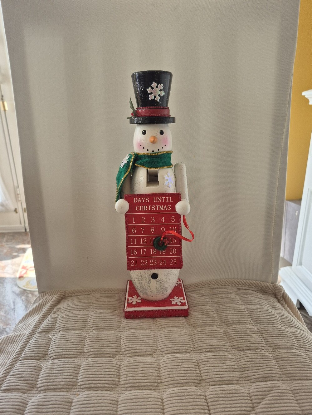 Festive Snowman 'Days Until Christmas' Countdown - Red, Green, Black